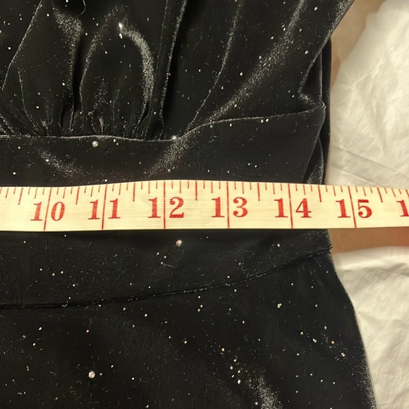 Shein black long sleeve dress with silver glitter. Women’s size large - Picture 6 of 14